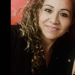 Meet your Posher, Dayana